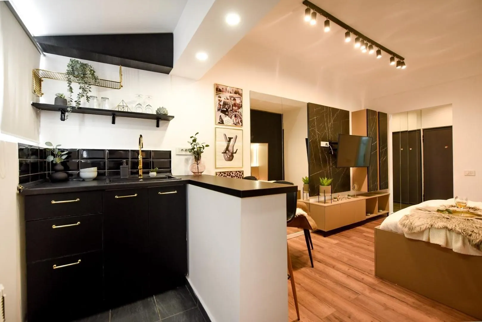 Calea Victoriei Elegance - Modern Studio Bucharest 0*,  Romania