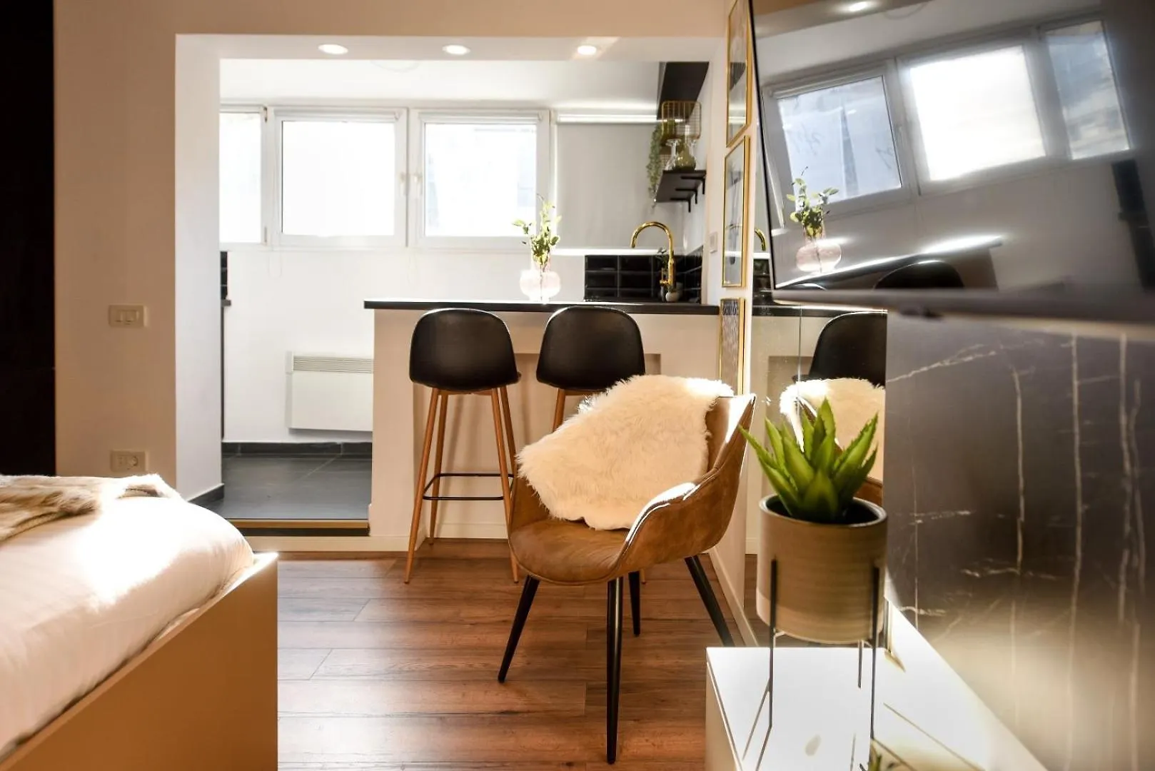 Calea Victoriei Elegance - Modern Studio Bucharest 0*,
